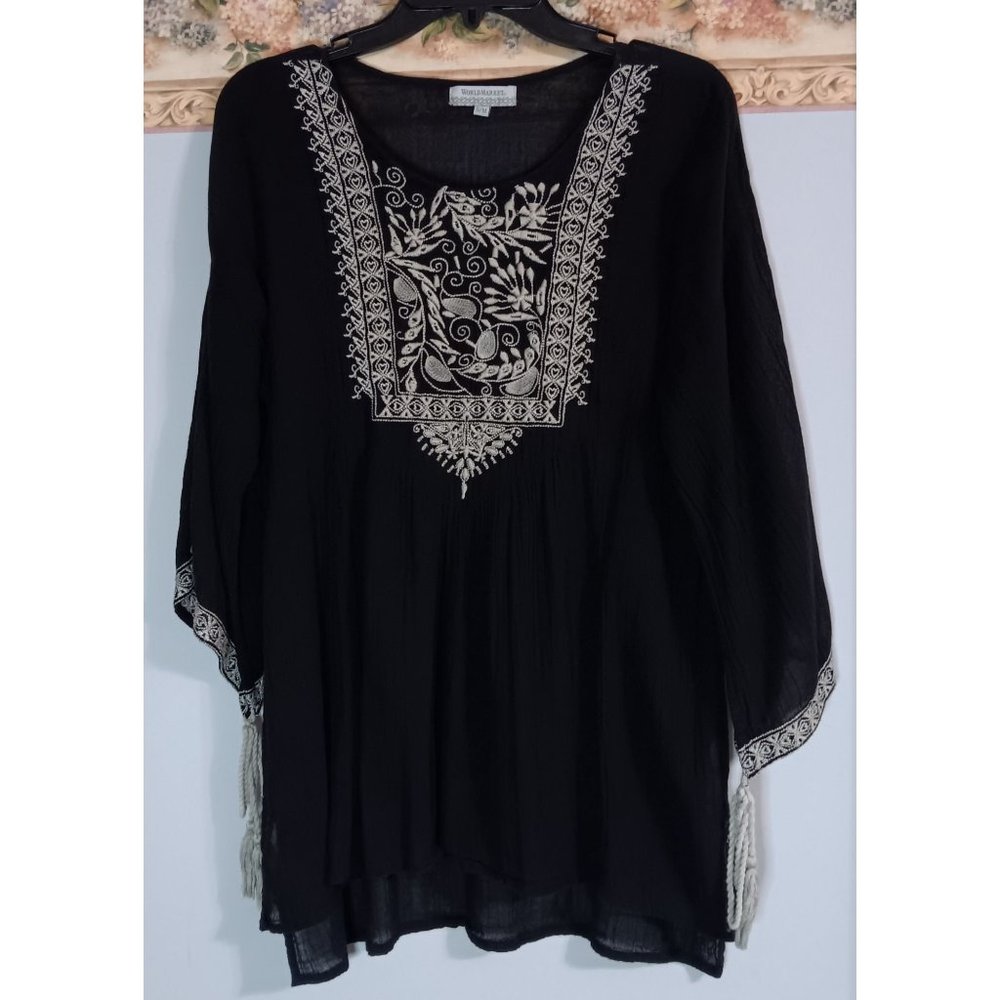 World Market Small Medium Embroidered Lightweight Boho Peasant Peplum Top